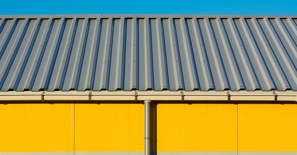 Trocken, robust, elegant: Pulverbeschichtete Stahlrinnen professionell einbauen – Dein Praxis-Guide