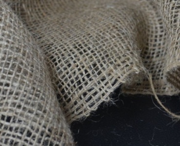 Frost adé: Kreative Winterschutz-Tricks mit Naturjute für Garten & Balkon