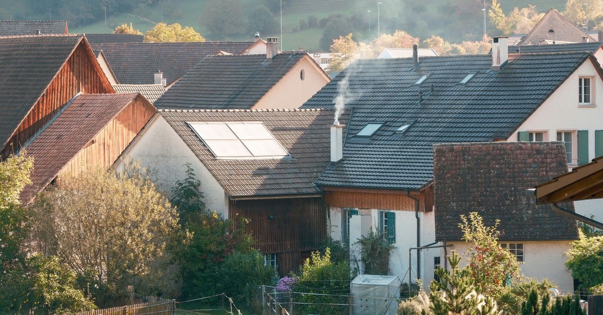 Kühle Köpfe statt heißer Luft: Was Energiesparhäuser wirklich leisten